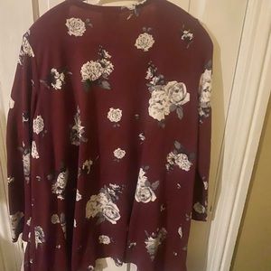 Lularoe Medium CAROLINE cardigan jacket with pockets - Burgundy and white!